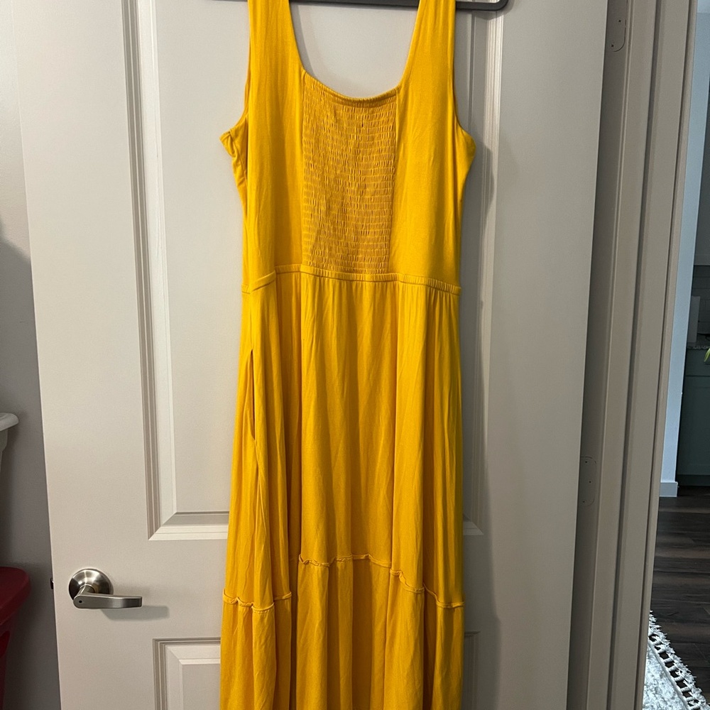 Dress - Picture 2 of 3
